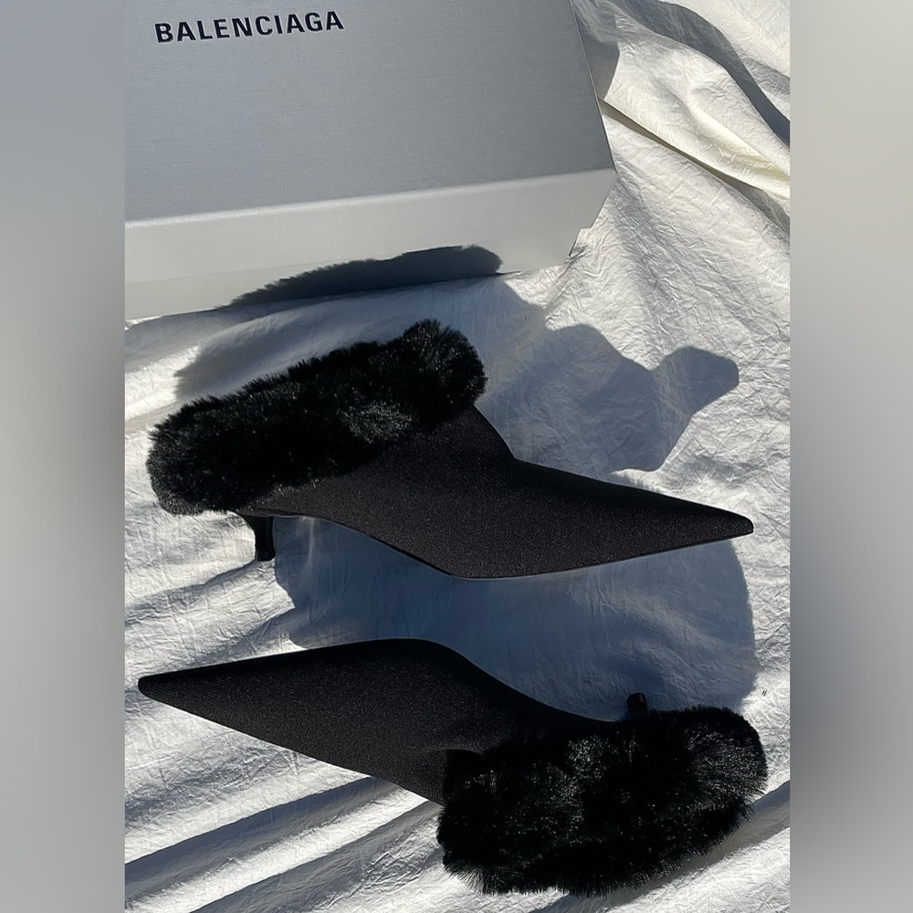 BRAND NEW BALENCIAGA KNIFE MULES